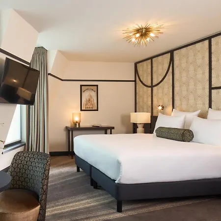 Maison Cassandre 4* Parigi